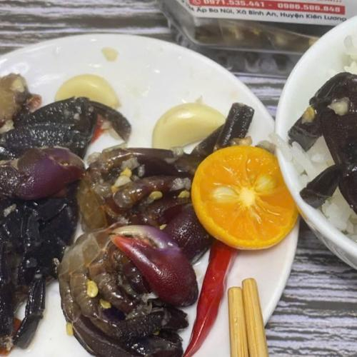 Thách thức lớn của nghề muối ba khía