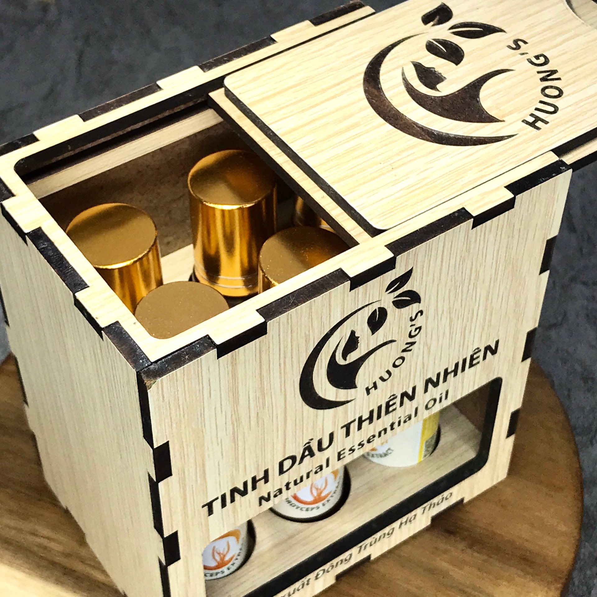 Tinh dầu đông trùng hạ thảo gồm có gì?