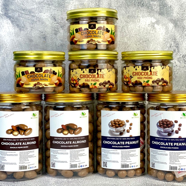 Người cần làm mới khay mứt Tết