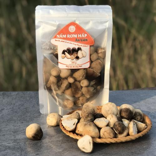 Nấm rơm hấp là gì? Có tốt không? Khác gì nấm tươi và cách dùng đúng