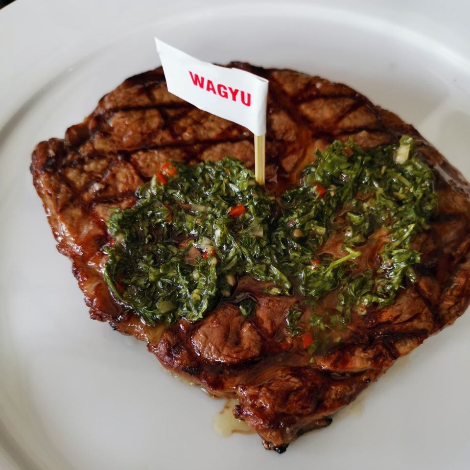 3. Bò bít tết sốt tiêu đen