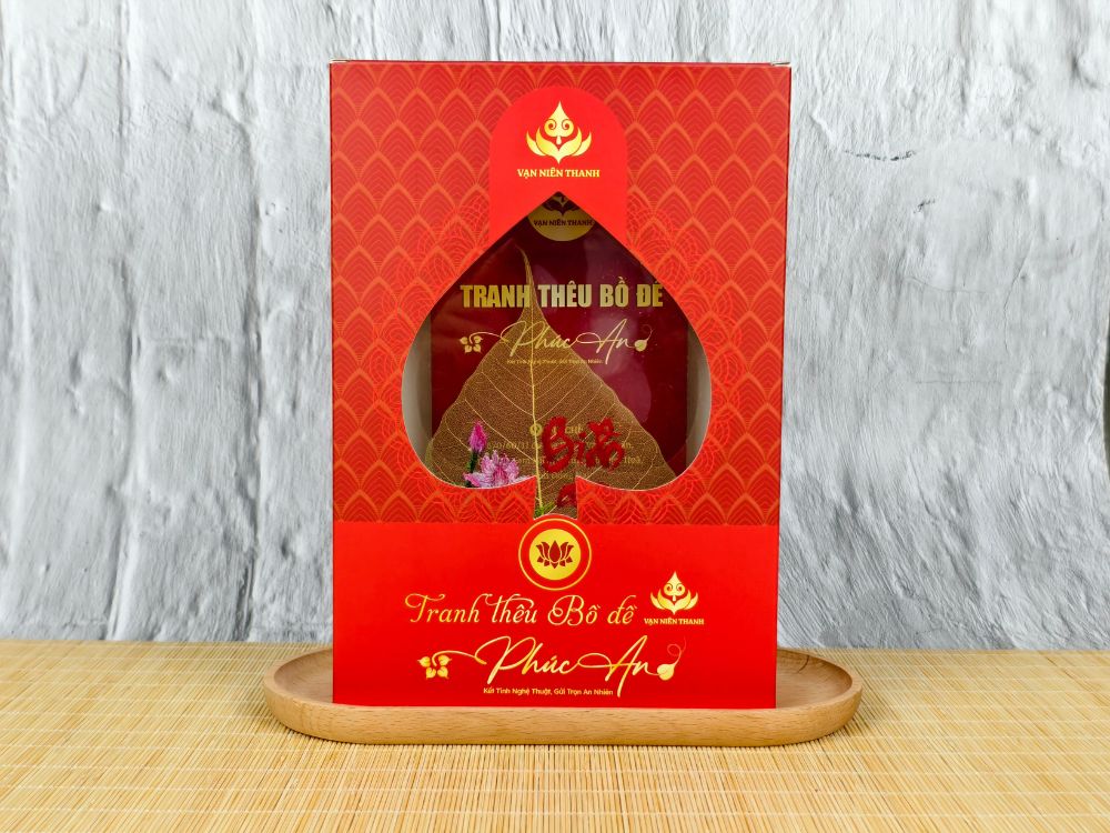 1. Hồn Việt trong từng mũi thêu