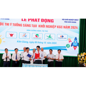 Ký kết thoả thuận giữa nhà trường và doanh nghiệp