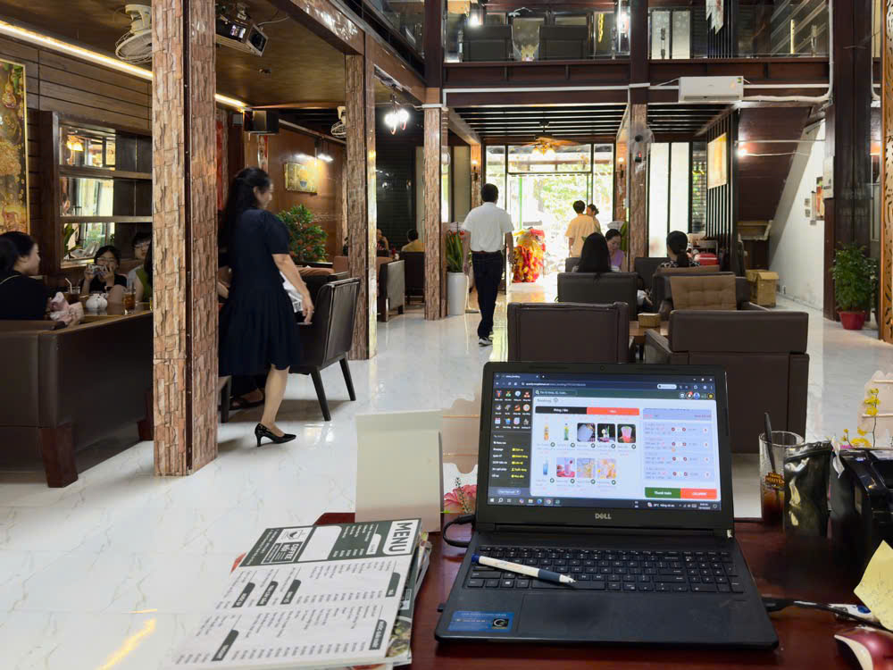Áp dụng hệ thống và hỗ trợ vận hành