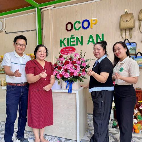 Hiền Nhân Group Tham Dự Khai Trương Coffee Nối - Kết Hợp Cửa Hàng Ocop Kiên An