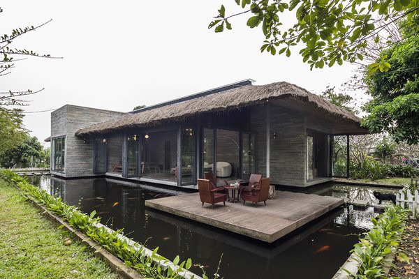 Nhà sân vườn