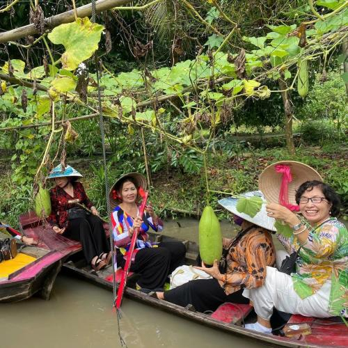 Một Nụ Cười – Hơn Cả Trăm Thang Thuốc Bổ: Tìm Về Bình Yên Tại Vườn Sinh Thái Tuấn Tường