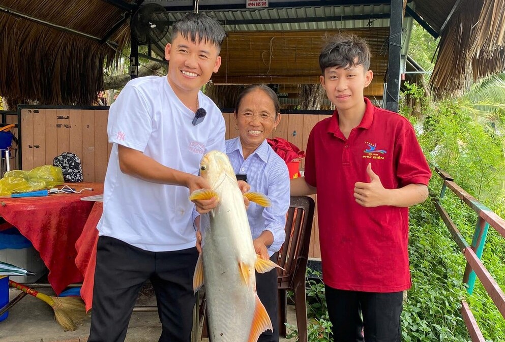 Hỗ trợ hoạt động từ trò chơi đến dịch vụ