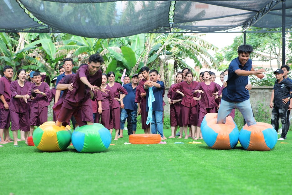 Tăng sự gắn kết trong nhóm đi cùng