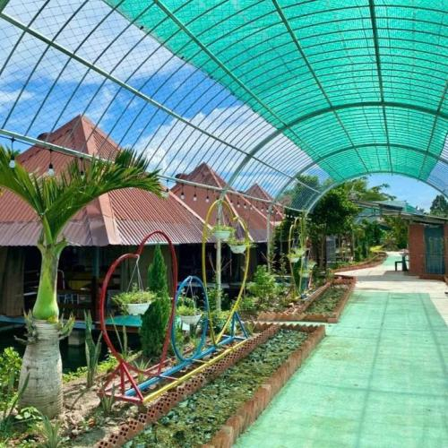 Một Khu Du Lịch Giữ Được Hồn Quê Có Khó Không?