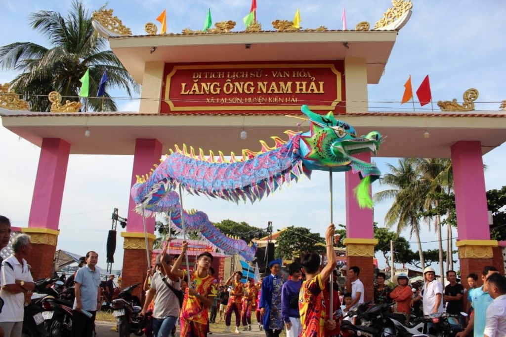 Hành trình trọn vẹn tại Lễ hội Nghinh Ông Lại Sơn