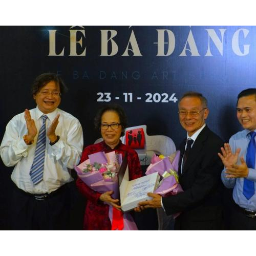 Nơi con người, vật chất và vũ trụ giao thoa