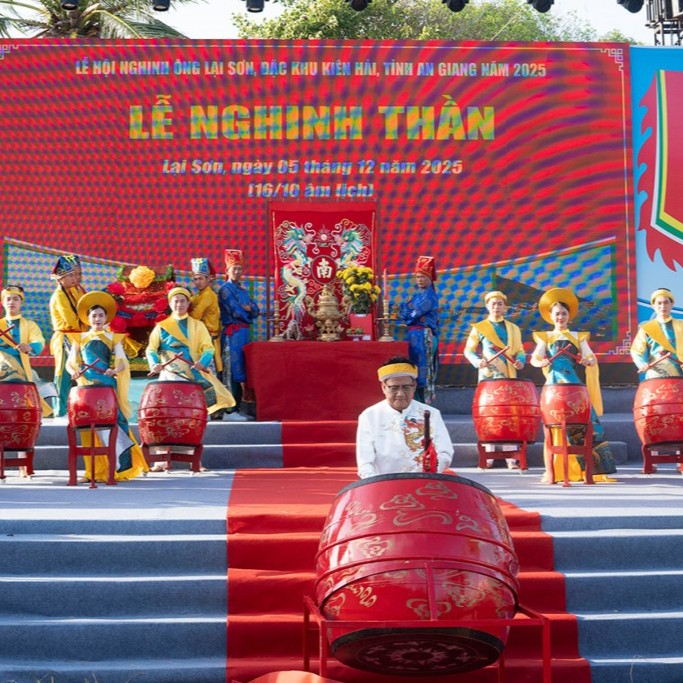 Độc Đáo Lễ Nghinh Thần Nam Hải