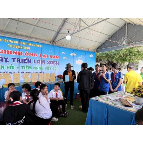 Lan tỏa văn hóa sách học đến cộng đồng biển đảo