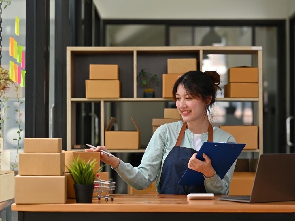 1. Cập nhật trạng thái đơn hàng nhanh chóng