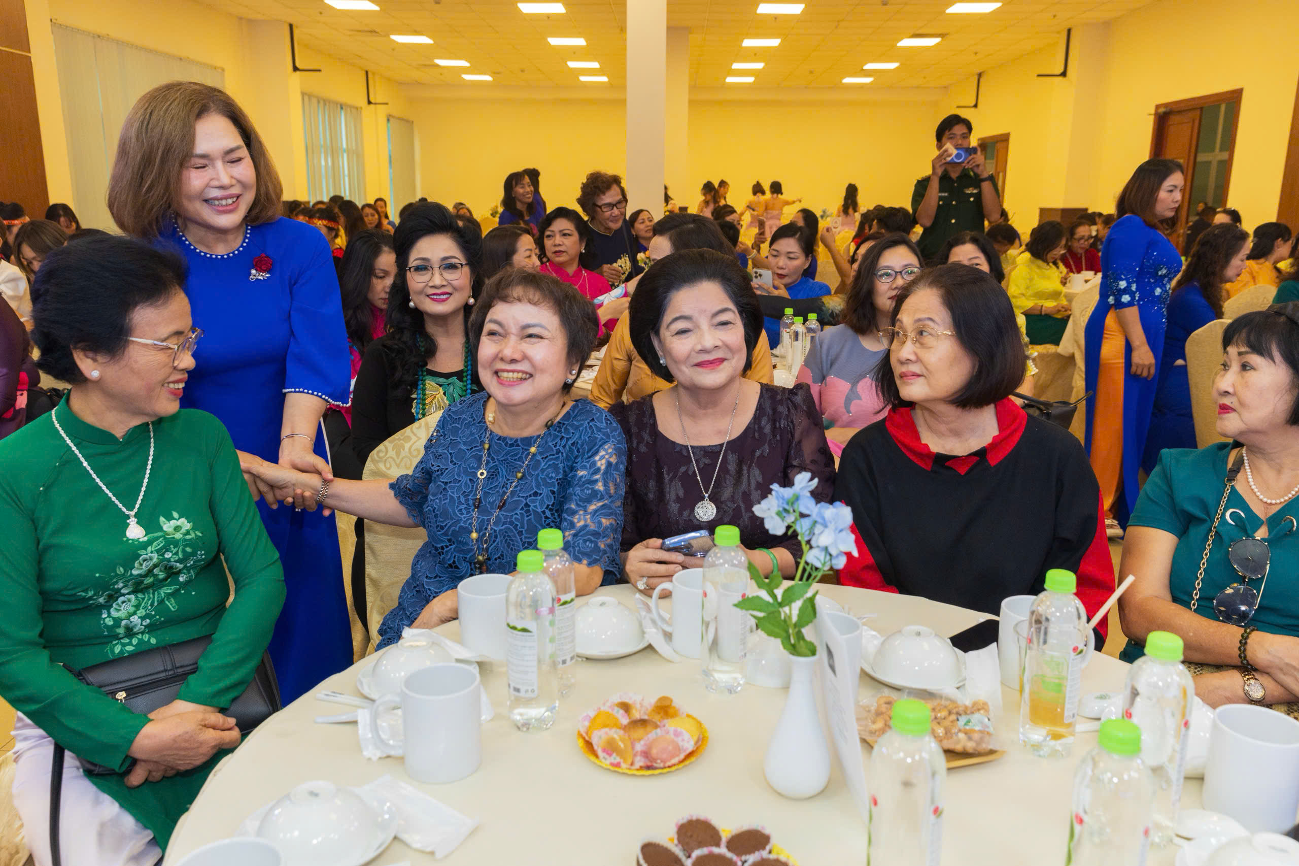 Tôn vinh vai trò nữ doanh nhân