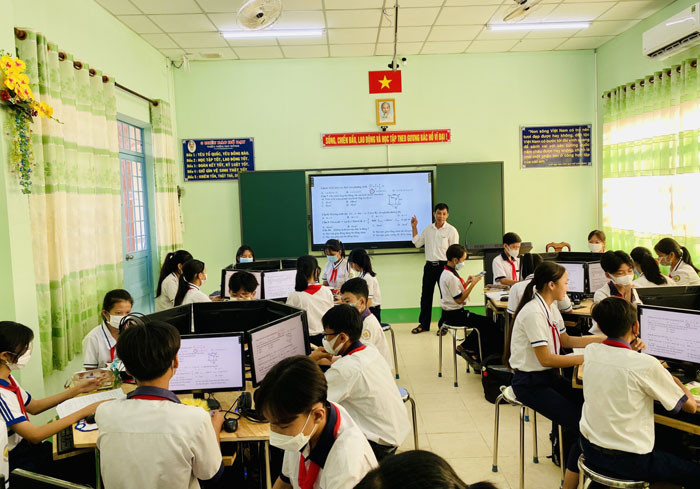 Ứng dụng CNTT và CĐS từ bậc mầm non