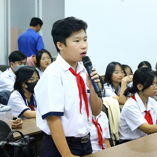 Giáo Dục Giới Tính và Bảo Vệ Trẻ Em: Thanh Thiếu Nhi Đối Thoại Với Lãnh Đạo Thành Phố Cần Thơ
