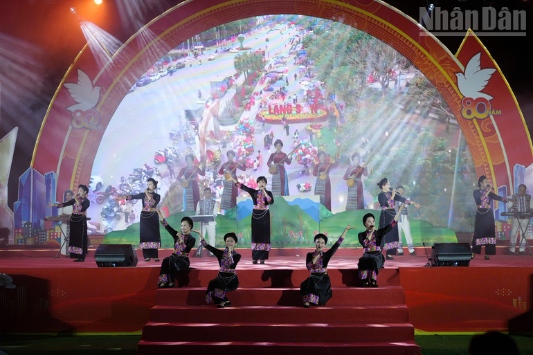 Lạng Sơn tổ chức chương trình nghệ thuật chào mừng kỷ niệm 80 năm Cách mạng Tháng Tám và Quốc khánh 2/9