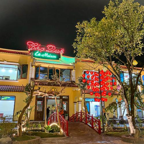 Nhà Hàng Chợ Quê