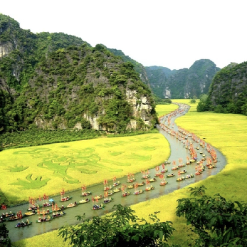 Nhiều Hoạt Động Hấp Dẫn Trong Tuần Du Lịch Ninh Bình Năm 2025