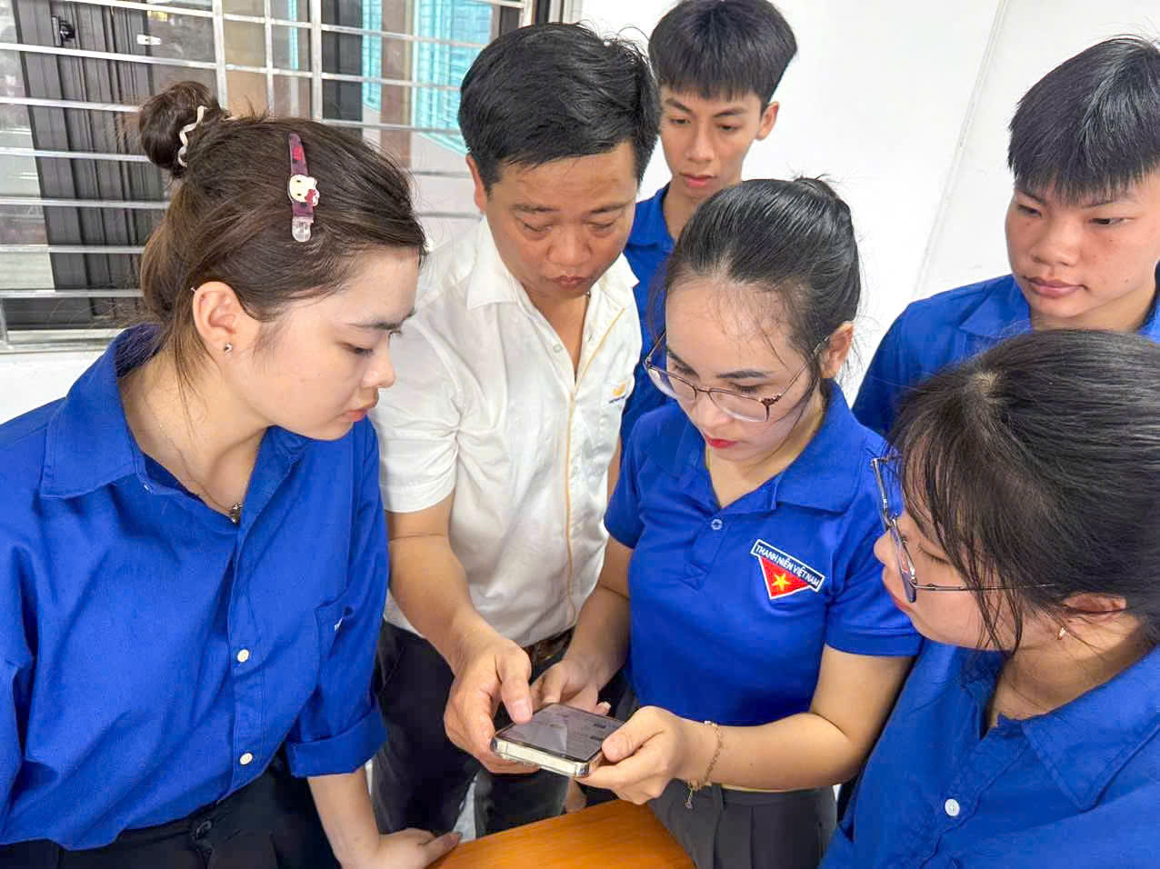Đưa công nghệ đến tận ngõ, vào từng nhà