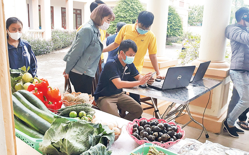 Ninh Bình đẩy mạnh chuyển đổi số, lấy người dân làm trung tâm