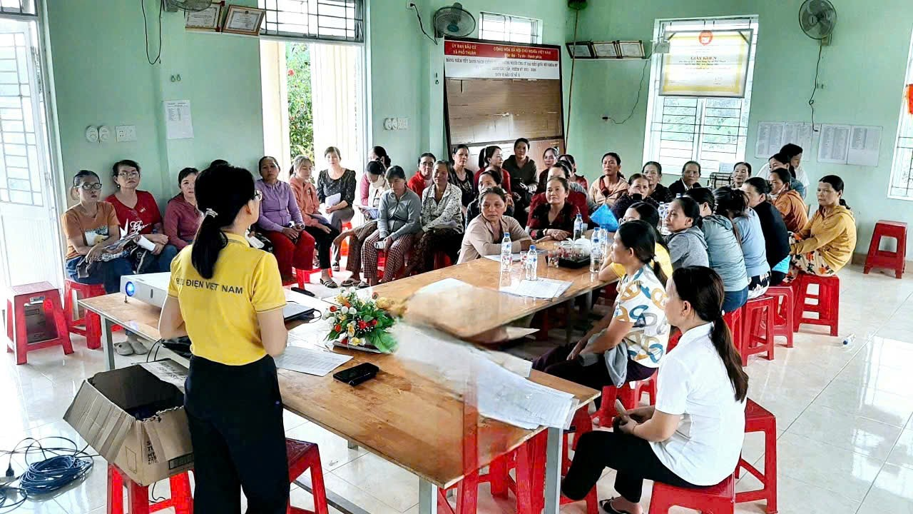 BHXH Đức Phổ tổ chức hội nghị tuyên truyền BHXH tự nguyện, BHYT hộ gia đình