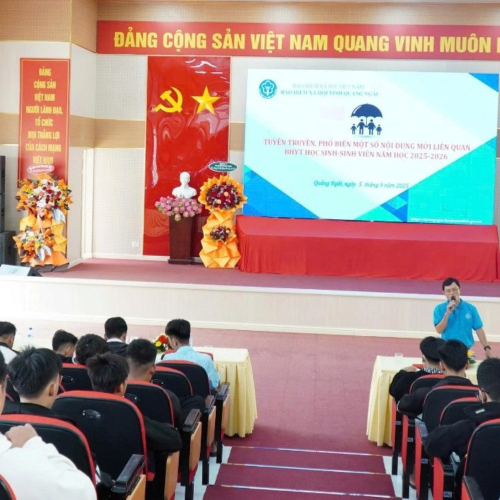 Quảng Ngãi: Nâng Cao Nhận Thức Về BHYT Cho Sinh Viên Trong Lễ Khai Giảng Năm Học 2025-2026