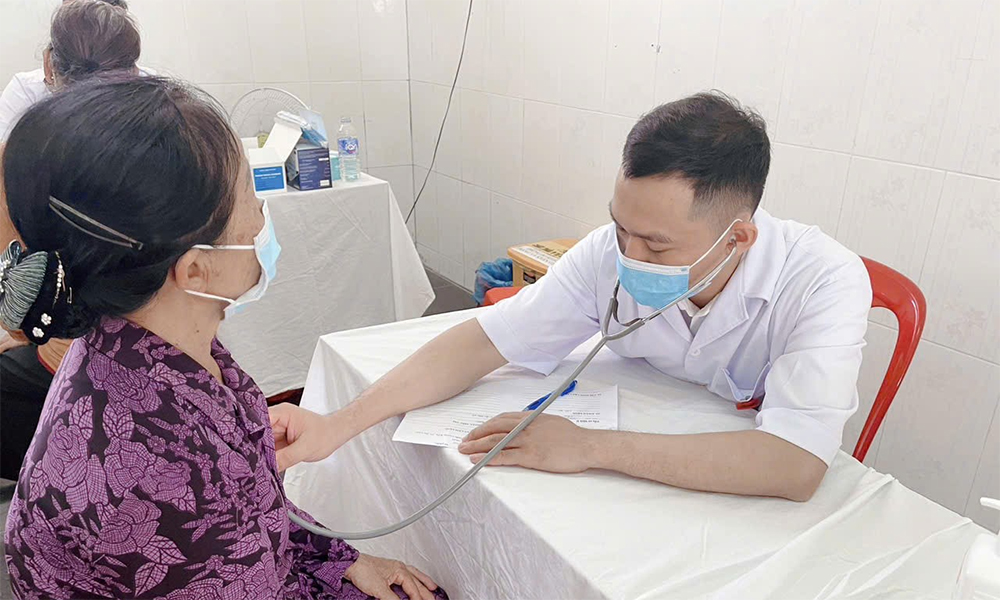 Quảng Trị tăng cường kiểm soát chi phí khám chữa bệnh BHYT