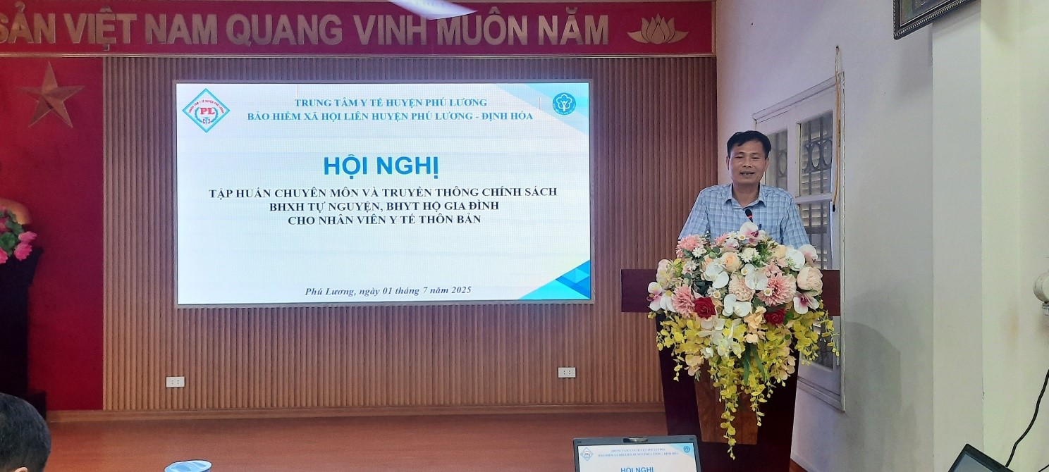 Phú Lương – Định Hóa: Tập huấn, truyền thông chính sách BHYT, BHXH tự nguyện cho nhân viên y tế thôn bản