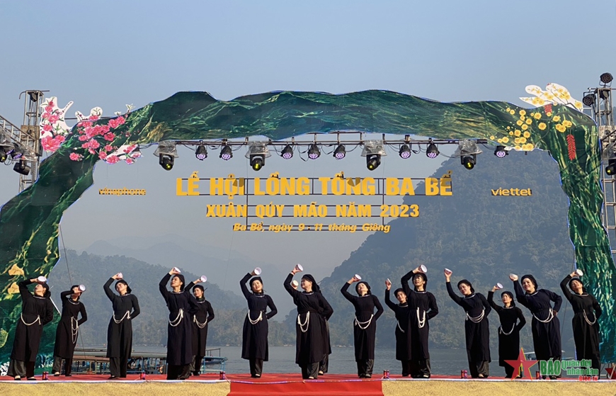 Lễ hội Lồng Tồng Ba Bể