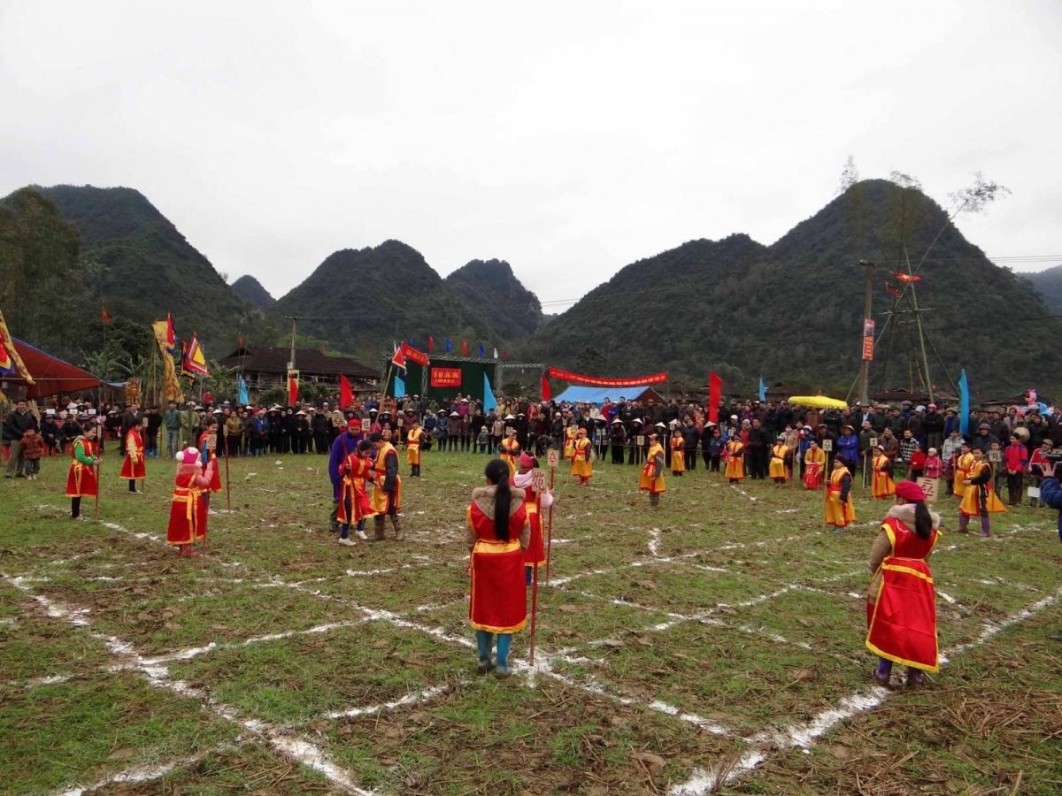 Lễ hội lồng tồng