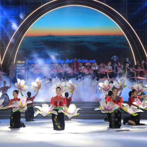 Lào Cai Tổ Chức Chương Trình Nghệ Thuật Đặc Biệt Bản Hùng Ca Cách Mạng