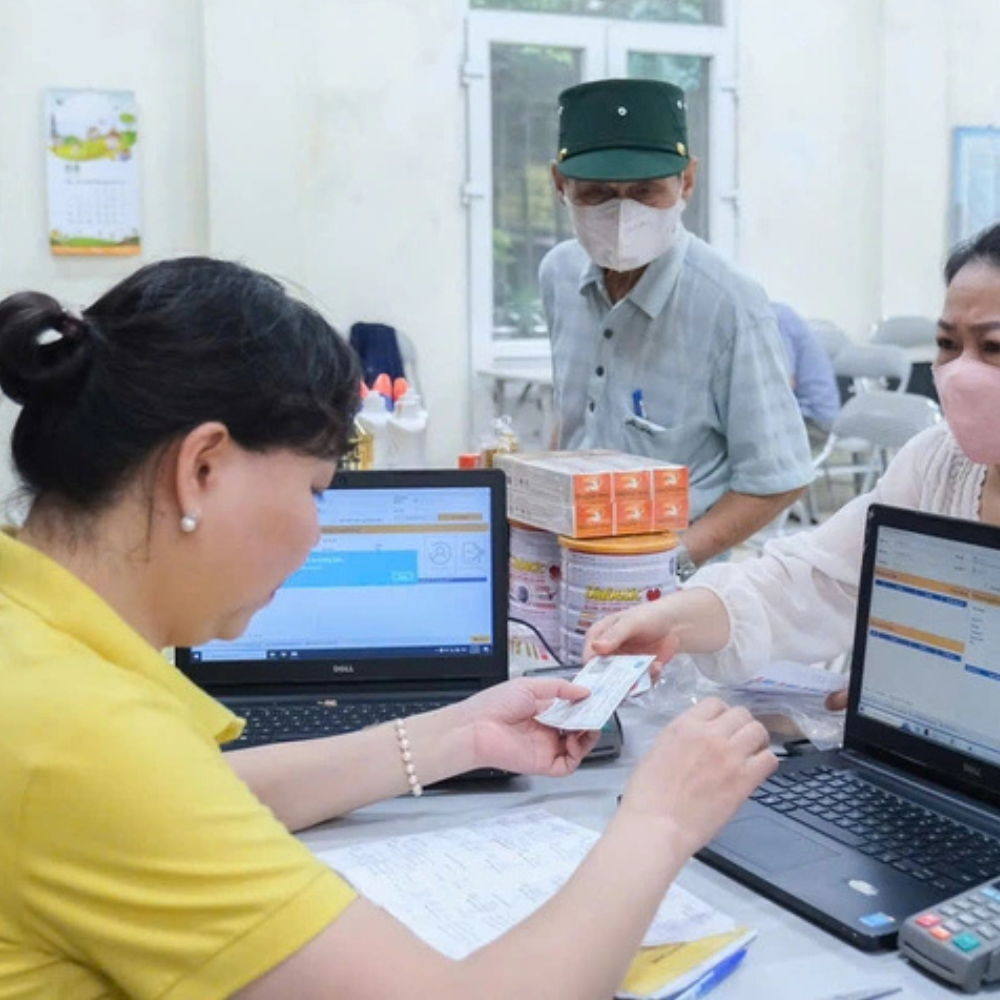 TP.HCM đề xuất tăng hỗ trợ BHXH, BHYT, hướng tới mở rộng bao phủ cho người lao động và sinh viên