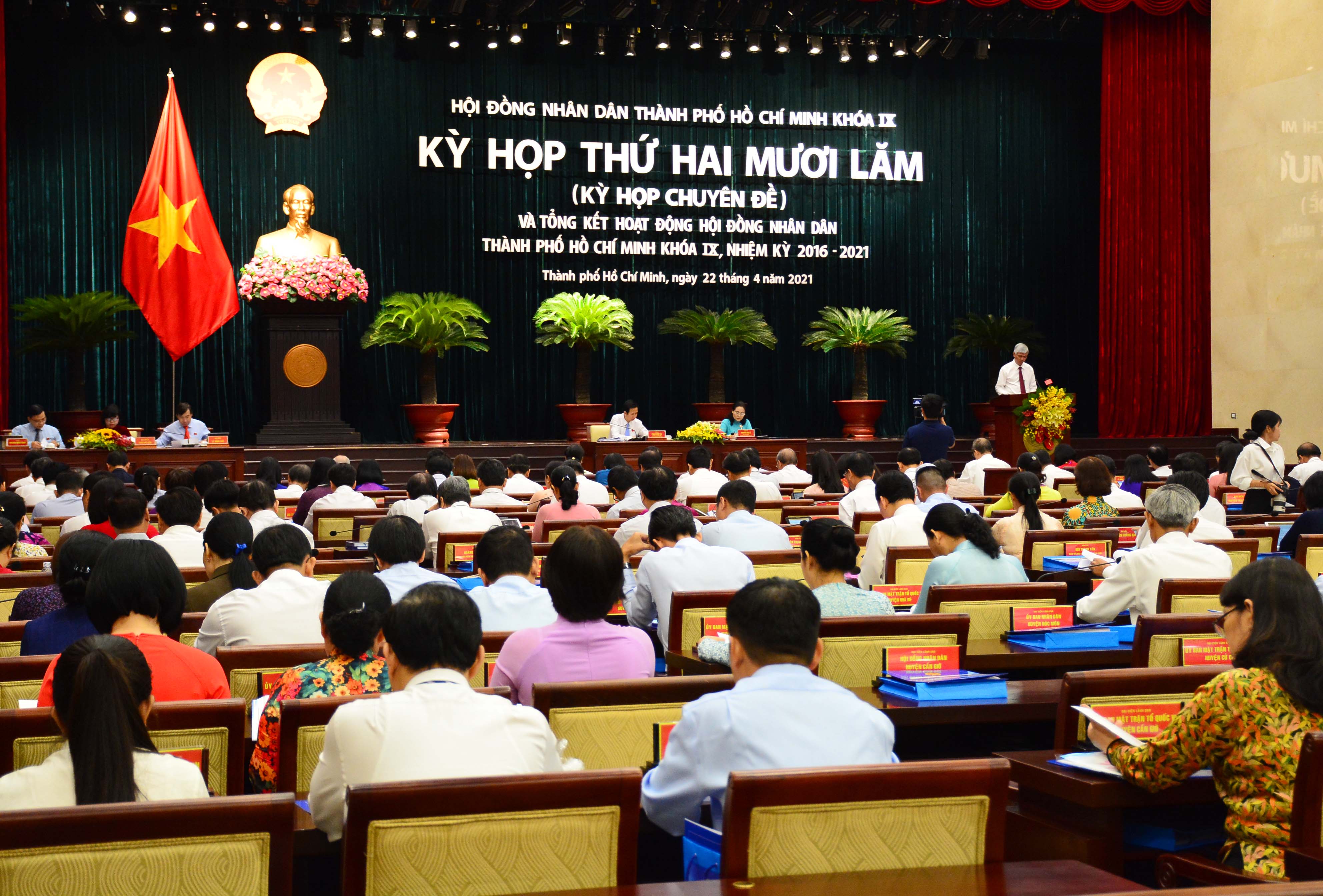 Bộ máy tổ chức