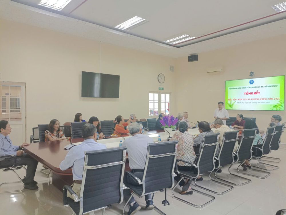 Định hướng Chiến lược 2025: Chuyển đổi số và Hợp tác