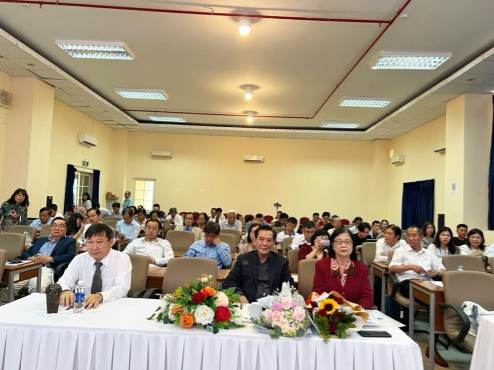 1. Kiện toàn Ban Chấp hành nhiệm kỳ VII: Đồng thuận – Trách nhiệm – Tầm nhìn mới