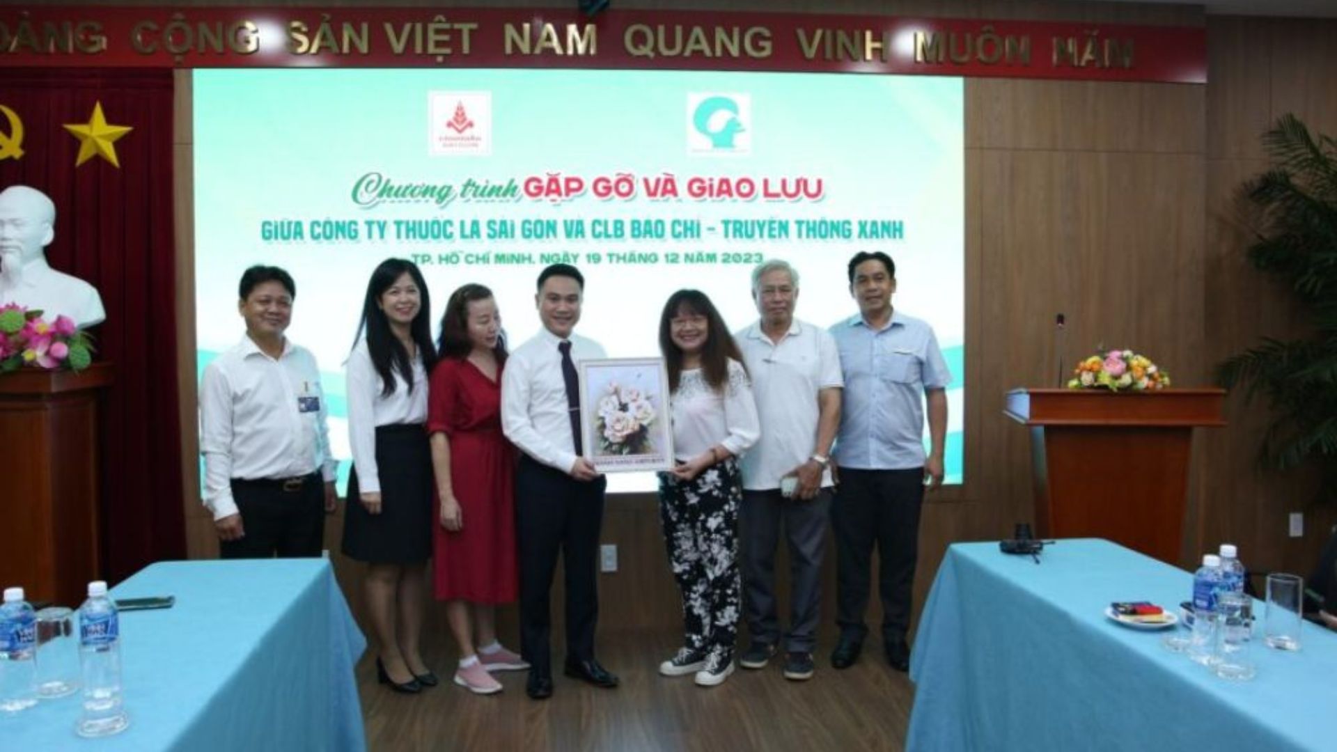 4. Xã hội hóa giáo dục – nhưng gắn chặt với bản chất phi doanh nghiệp