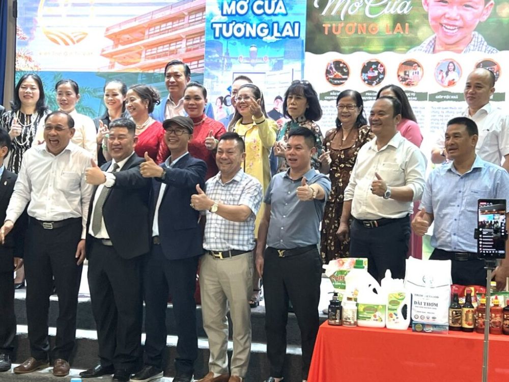 Học bổng và Giới thiệu Việc làm cho Thanh niên