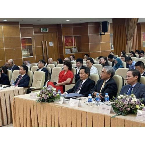 1. Toàn cảnh hội thảo