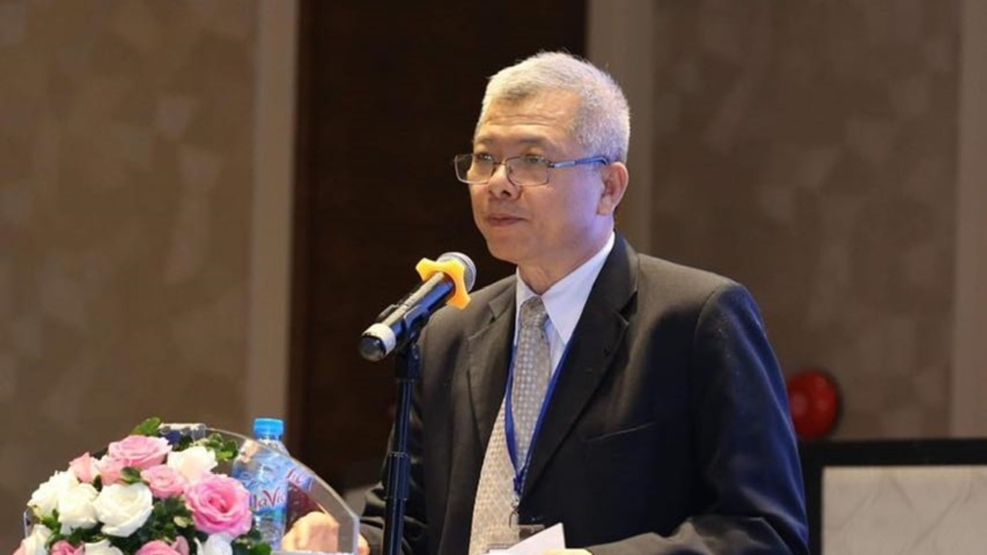 2. Sửa đổi Hiến pháp – bước đi cấp thiết trong giai đoạn mới