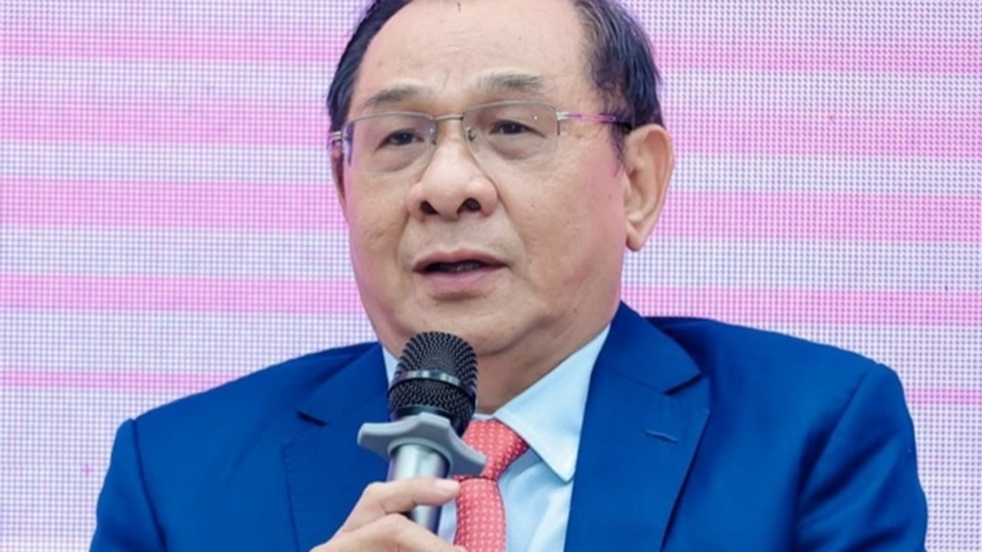 4. Chuyển sang mô hình chính quyền 2 cấp: Tinh gọn, hiệu quả và gần dân hơn