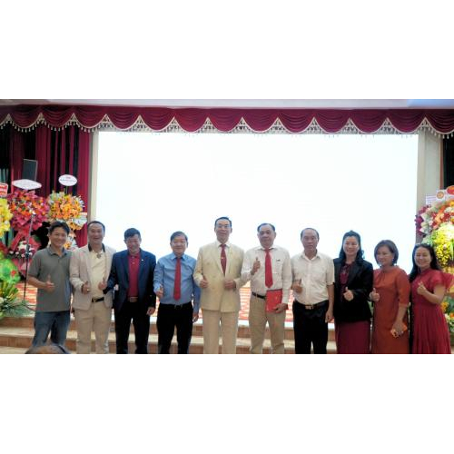 Định hướng phát triển quản trị và nhân lực số bền vững