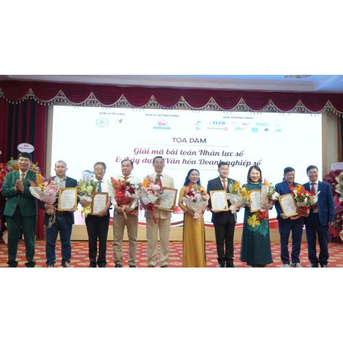 Định hướng phát triển quản trị và nhân lực số bền vững