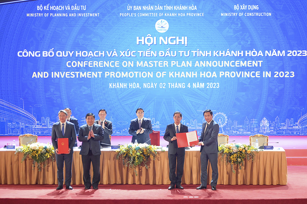 Khơi thông nguồn lực để Khánh Hòa phát triển