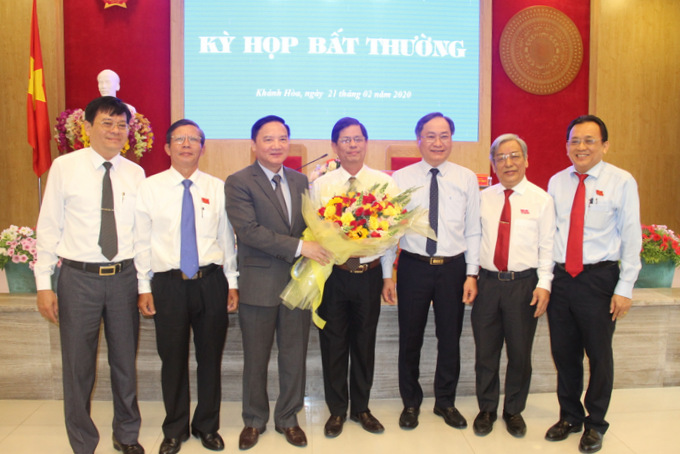 Ông Nguyễn Tấn Tuân được bầu giữ chức vụ Chủ tịch UBND tỉnh Khánh Hòa