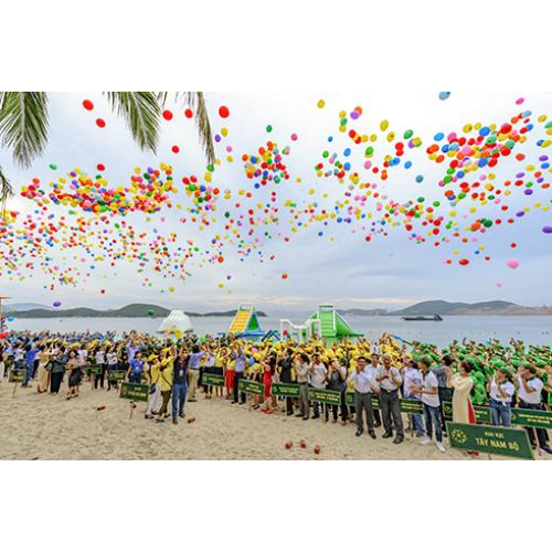 Niềm vui cho những "vầng trăng khuyết"