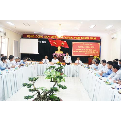 Xây dựng đạo đức, phong cách theo tư tưởng Hồ Chí Minh