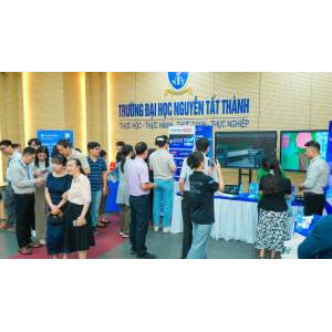 Quy mô sự kiện và chuỗi hoạt động học thuật – trải nghiệm đa chiều